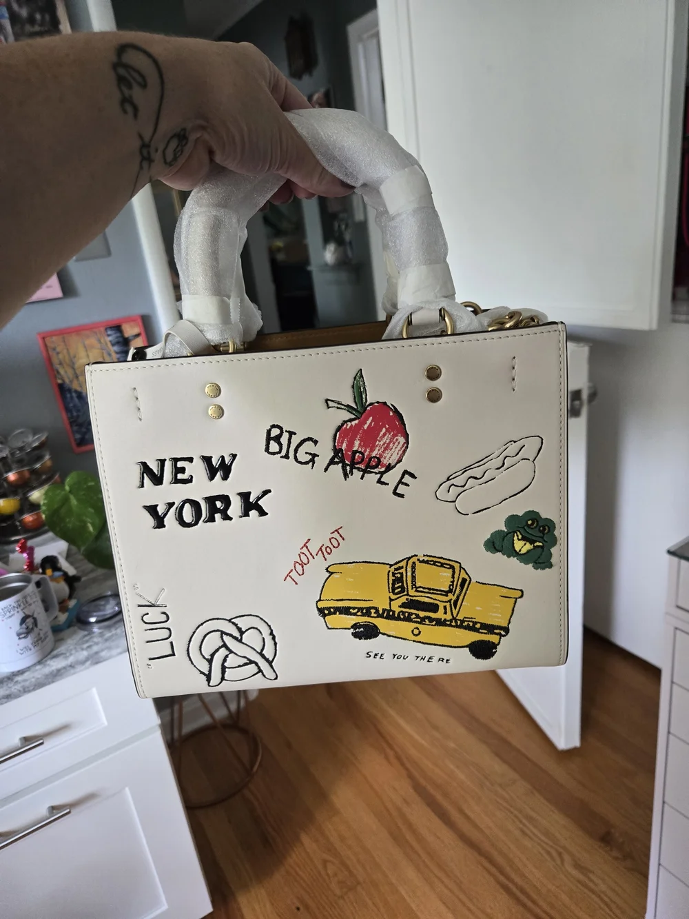 Coach Chalk New York Graphic Rogue 25
